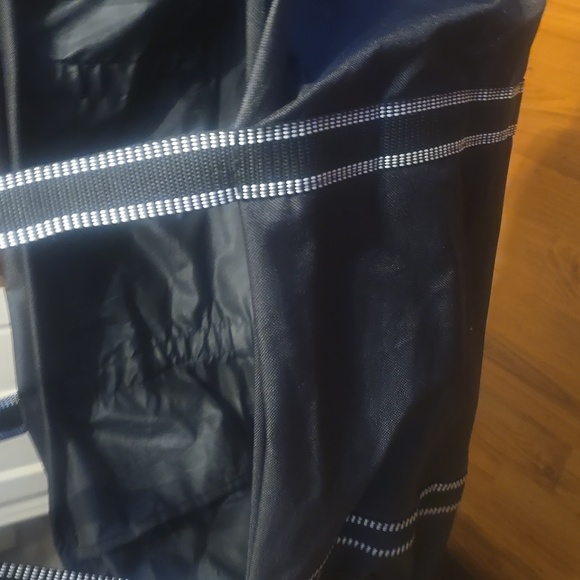 Black Tote Helper - Picture 4 of 6